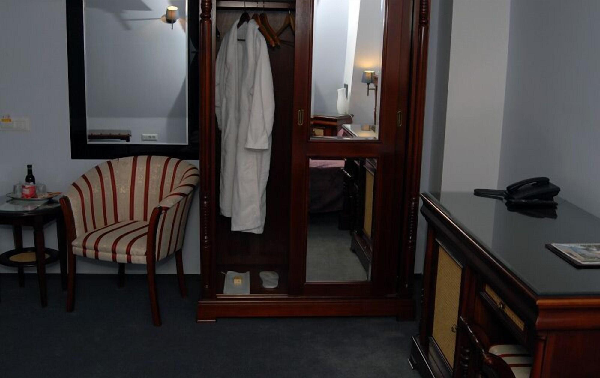 Vigo Grand Hotel Ploieşti Dış mekan fotoğraf