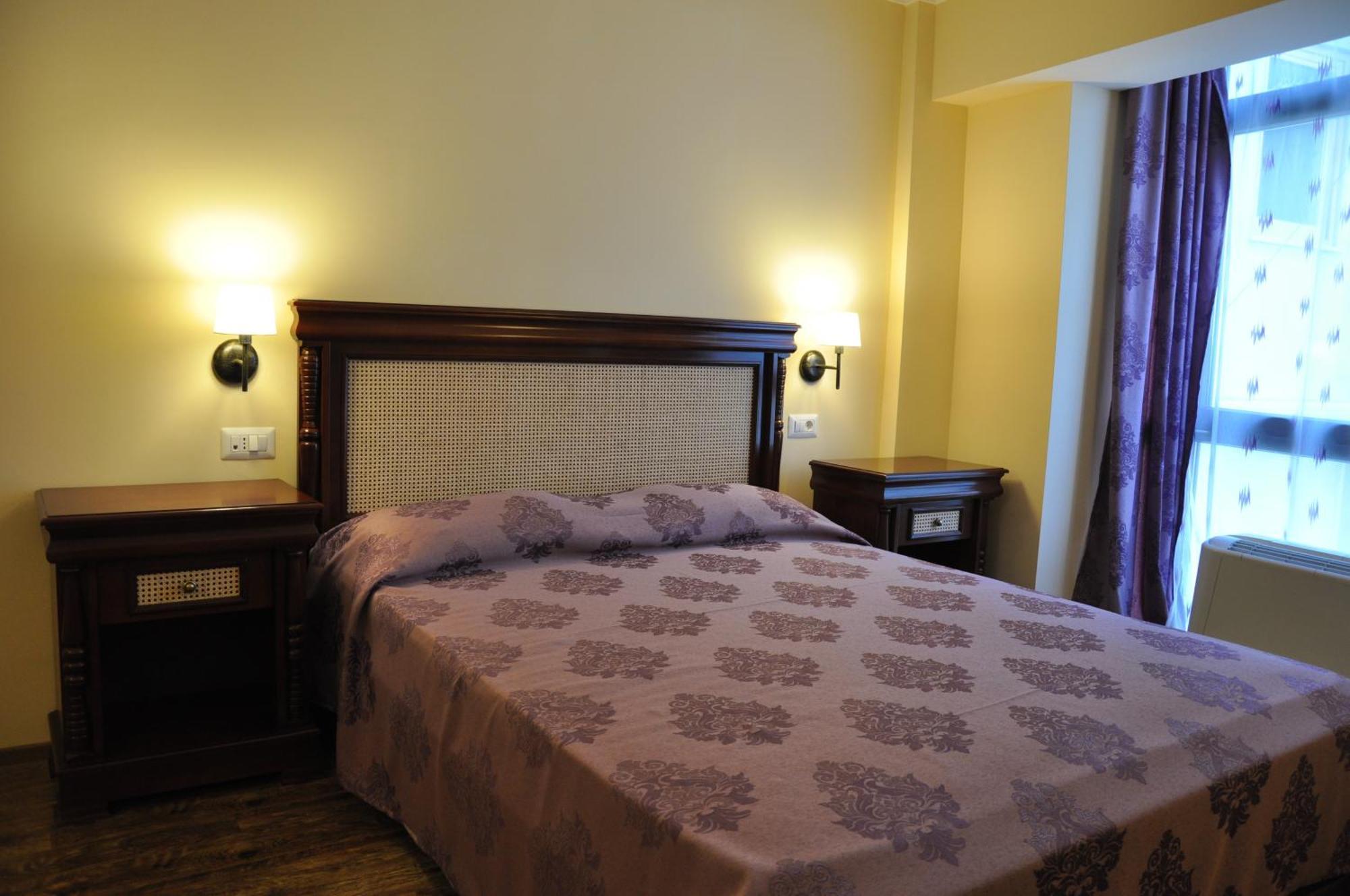 Vigo Grand Hotel Ploieşti Oda fotoğraf