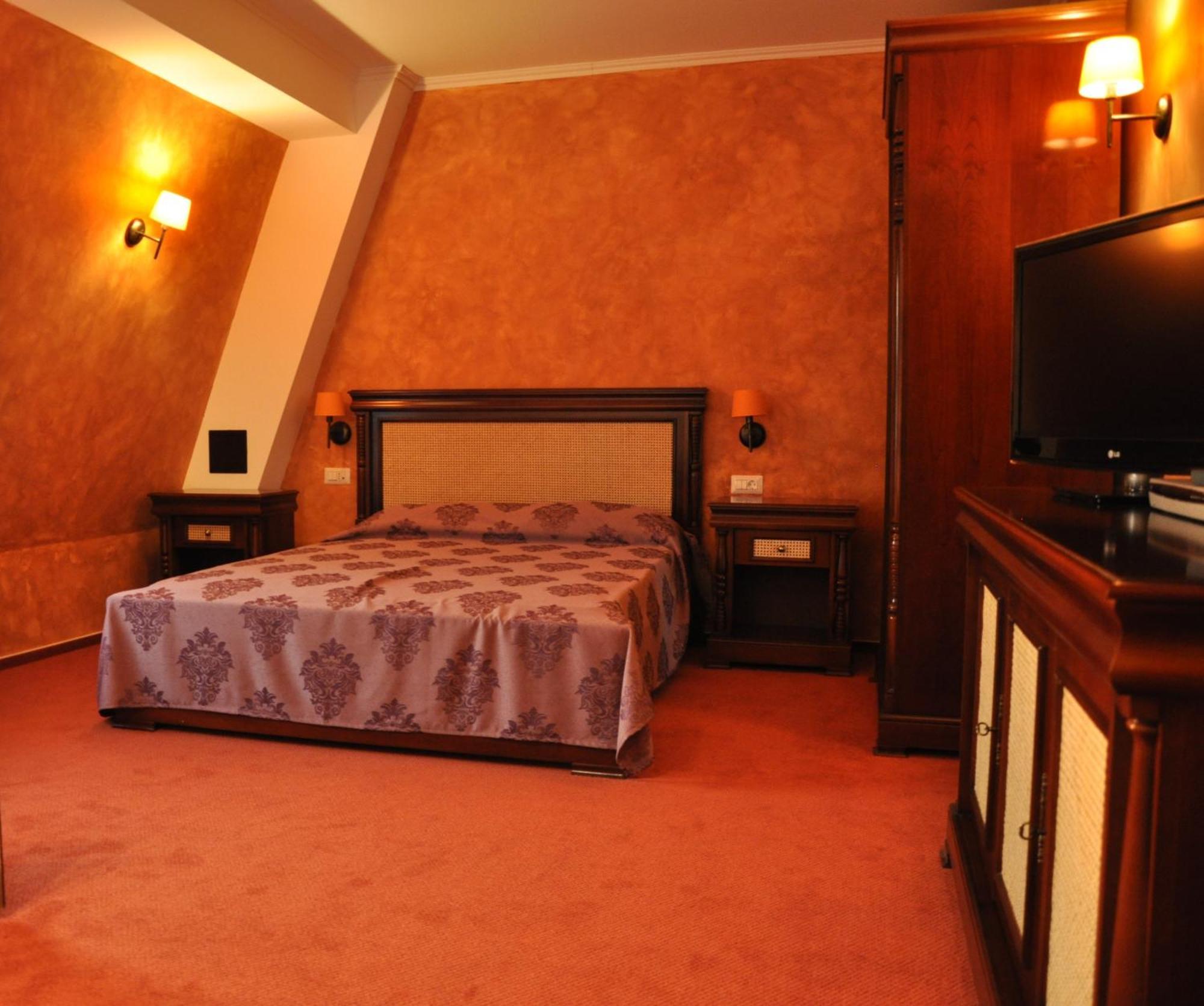 Vigo Grand Hotel Ploieşti Oda fotoğraf