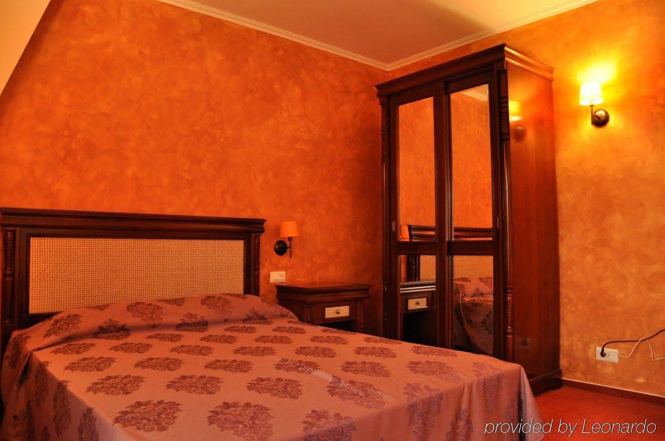 Vigo Grand Hotel Ploieşti Dış mekan fotoğraf