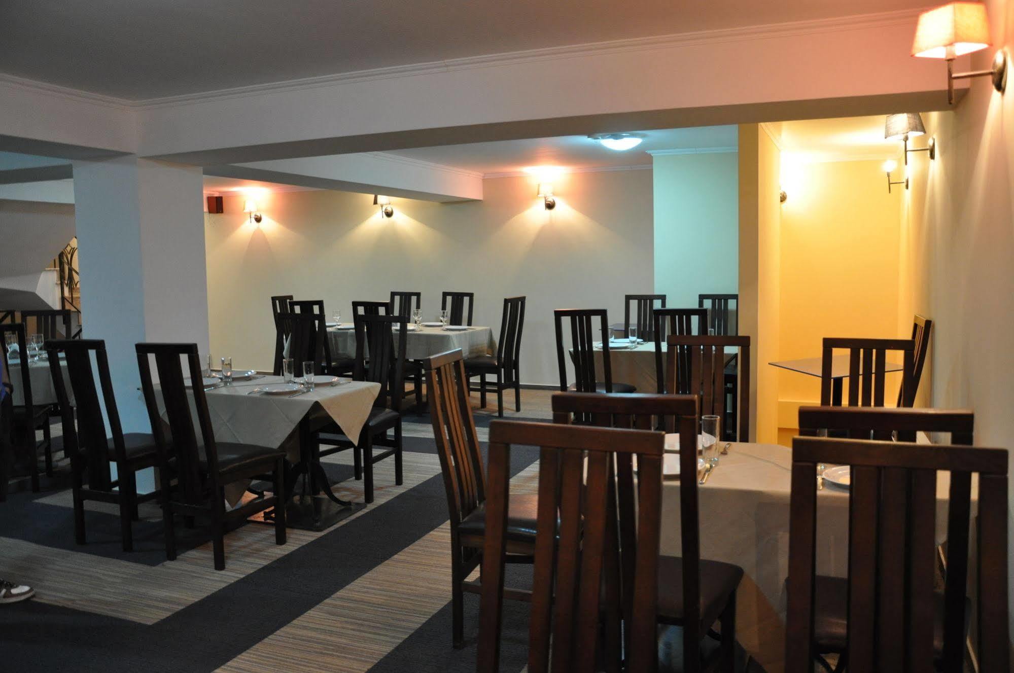 Vigo Grand Hotel Ploieşti Dış mekan fotoğraf
